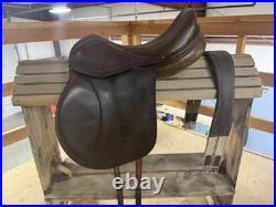 17 1/4 BROWN A J FOSTER LAURICHE Hunt Seat DRESSAGE SADDLE With Girth