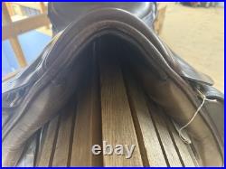 17 1/4 BROWN A J FOSTER LAURICHE Hunt Seat DRESSAGE SADDLE With Girth