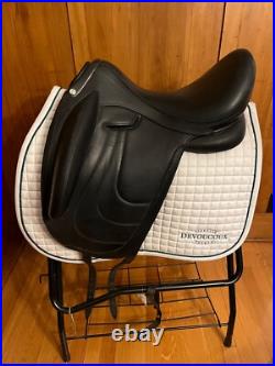 17.5 Devoucoux Makila Harmonie S (2022) Dressage Saddle SEE PROMO IN DESCRIP 17.5 Devoucoux Makila Harmonie S (2022) Dressage Saddle SEE PROMO IN DESCRIP