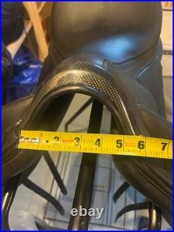 17.5 Devoucoux Makila Harmonie S (2022) Dressage Saddle SEE PROMO IN DESCRIP 17.5 Devoucoux Makila Harmonie S (2022) Dressage Saddle SEE PROMO IN DESCRIP