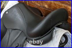 17.5 Voltaire Adelaide 2A (2017) Full Buffalo LeatherVoltaire Girth Included