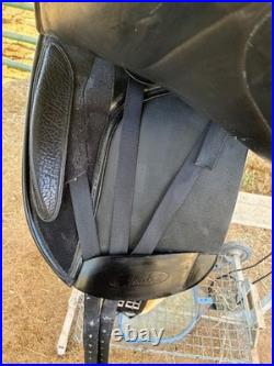 17 Bates Isabel Werth Dressage Saddle