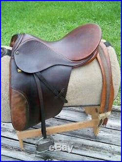 17 Seat Stubben Tristan Dressage Saddle, with stirrups, leathers & EE Girth