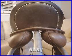 18 Hennig Dressage Saddle Wide Tree (Adjustable)