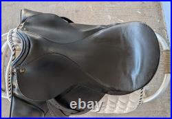 18 Inch Dressage Saddle, State Line Tack Brand with girths and bag