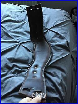 24 Inch Brown Leather WOW Anatomical Dressage Girth