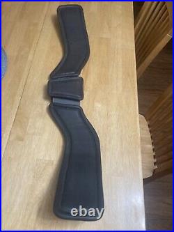 32 Total Saddle Fit StretchTec shoulder Relief Girth EUC Dressage