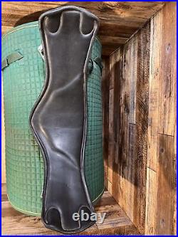 50cm/20in Black Leather Devoucoux Contour Dressage Girth