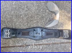 Barefoot London Treeless Dressage Saddle + Accessories Size 1 Barefoot London Treeless Dressage Saddle + Accessories Size 1