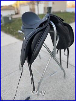 Bates Isabell Dressage Saddle 17