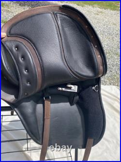 Beautiful and almost brand new Black and Dark Brown DP El Campo Saddle Beautiful and almost brand new Black and Dark Brown DP El Campo Saddle
