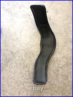 Black Leather Dressage Girth 24 Pre-owned Shaped