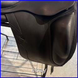 CWD Dressage Saddle, great condition, little use, cover and leathers, 17.5