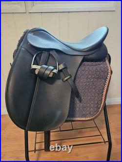Complete Dressage Tack Package Wintec Saddle 17.5/Leather Bridle/Sheepswool Pad