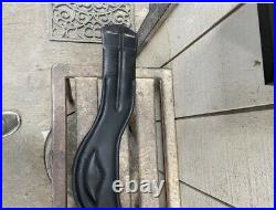 Contoured Black Red Barn Dressage Girth 28 Excellent condition