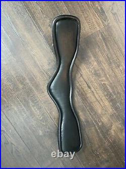 Contoured Leather Dressage Girth Size 20 (50cm)