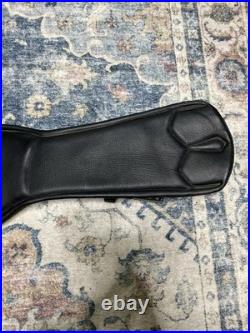 Devoucoux V Strap Black Padded Anatomical Girth Dressage Eventing 28-70 Cm
