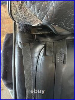Dressage County Perfection 17.5 MN adjustable flap