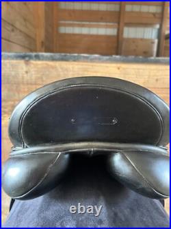 Dressage County Perfection 17.5 MN adjustable flap