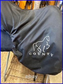 Dressage County Perfection 17.5 MN adjustable flap
