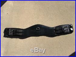 Dressage Girth Ovation style 28 inches offered in Black with elastic and buckles