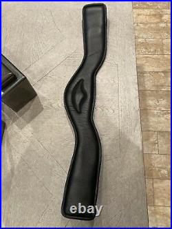 EUC Total Saddle Fit Shoulder Relief shaped dressage girth black leather 32