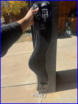 Fairfax Dressage Leather Anatomical Narrow 32 Black Girth