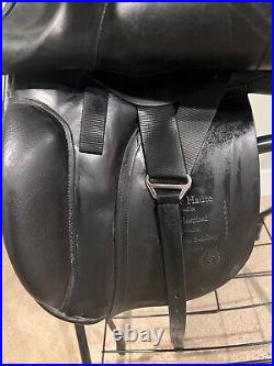 Frank Baines/Aires de Haute 17.5 Dressage Saddle