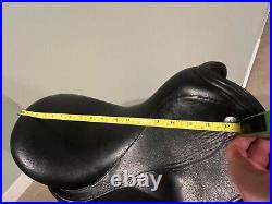 Frank Baines/Aires de Haute 17.5 Dressage Saddle