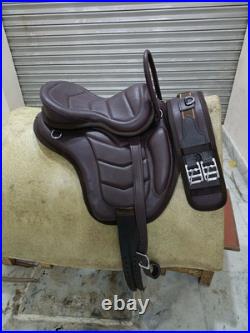 Freemax Treeless with handle Horse Leather Brown And Black color Softy Saddle Freemax Treeless with handle Horse Leather Brown And Black color Softy Saddle