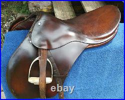 Gidden English saddle Brown Leather 17.5 with girth & irons