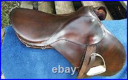 Gidden English saddle Brown Leather 17.5 with girth & irons