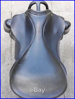 Ideal dressage saddle black 171/2 MW short girth straps