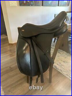 Kent & Masters Dressage Saddle 17.5