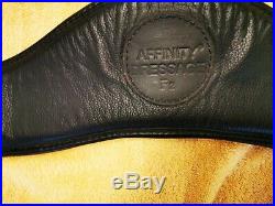 Leather dressage girth 24 inch in good condition