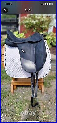 Lightly Used Wintec Isabella 18 Dressage Saddle Package Deal