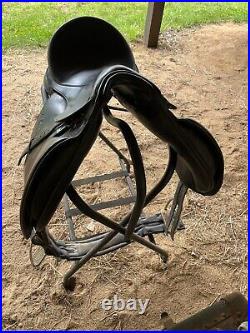 M. Toulouse Dressage Saddle, 17.5, Girth, Leathers, Stirrups & Cover