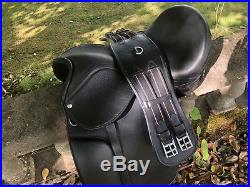 New Easytrek Treeless Dressage Saddle, Girth & Leathers Black leather all sizes