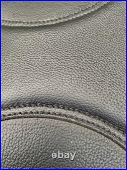 New Leeds Treeless Dressage/Trail Saddle Leather With Adjustable Foam Panels 17 New Leeds Treeless Dressage/Trail Saddle Leather With Adjustable Foam Panels 17
