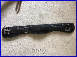 Nunn finer piaffedressage girth 28 (too large for my horse) in great condition