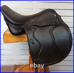 Pegasus butterfly extra deep seat Dressage 17.5