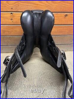 Prestige Helen X Dressage Saddle 17/32 includes anatomical girth