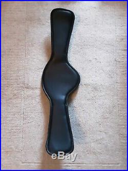 Rhinegold Anatomical leather dressage girth black 24 elastic both ends