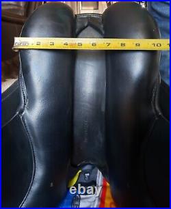 Schleese Dressage Saddle CHB 17.5in Black withStirrups, Stirrup Leathers, Girth