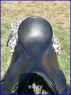 Schleese Dressage Saddle, CHB, Girth, Leathers, Stirrups, Black, Great Condition