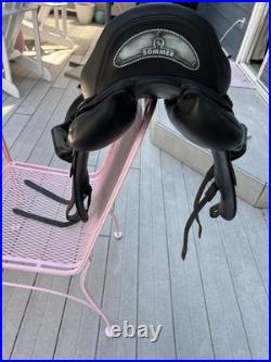 Sommer Savoie Flextra Dressage Saddle Size 18 Sommer Savoie Flextra Dressage Saddle Size 18