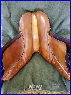 Stubben Tristan Dressage Saddle leather girth and irons included. Excellent con