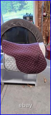 Synthetic Dressage Saddle, wide, made in England, 18 seat. Please read full Synthetic Dressage Saddle, wide, made in England, 18 seat. Please read full