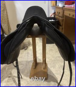 Thorowgood t4 High Wither Dressage Saddle 18 Inch MW