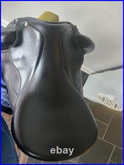 Tota Dressage Saddle 17 Adjustable Width-includes girth and saddle cover Tota Dressage Saddle 17 Adjustable Width-includes girth and saddle cover